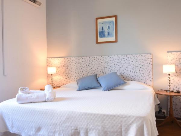 Ally's Bed&Breakfast, : photo 1 de la chambre chambre double avec salle de bains privative