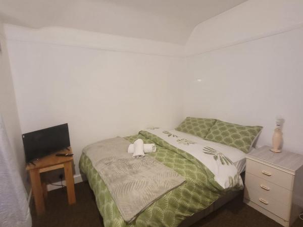 HESFORD (A) : photo 2 de la chambre chambre double standard avec salle de bains commune