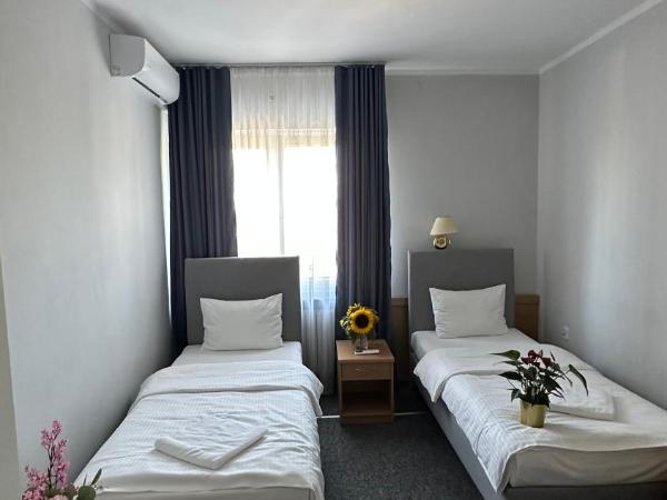 Lezzet Hotel & Turkish Restaurant : photo 2 de la chambre chambre lits jumeaux Économique