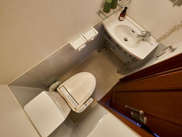 Hotel Morning Box Osaka Shinsaibashi : photo 5 de la chambre chambre lits jumeaux standard avec salle de bains commune