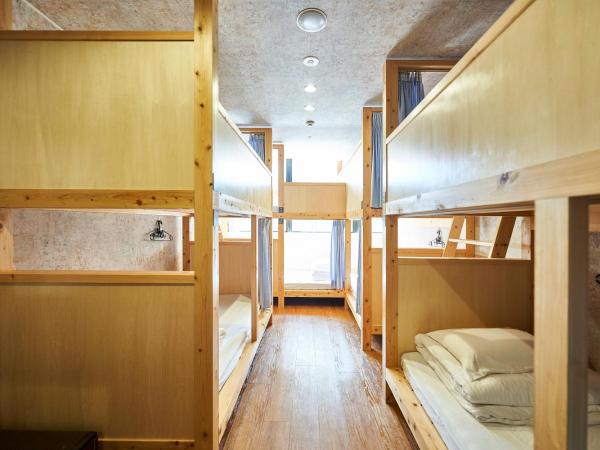 Hotel Morning Box Osaka Shinsaibashi : photo 3 de la chambre family room with shared bathroom(8 adults)