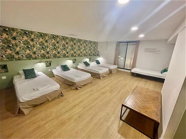 Georges Hostel & Café : photo 4 de la chambre grande chambre familiale