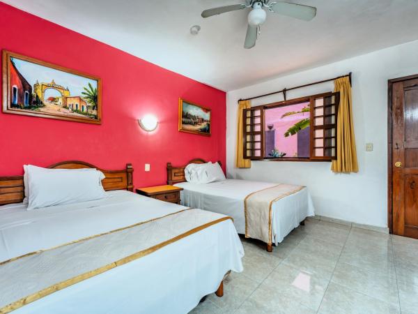 Hotel Santa Lucía : photo 3 de la chambre chambre lits jumeaux deluxe