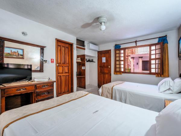 Hotel Santa Lucía : photo 3 de la chambre chambre double