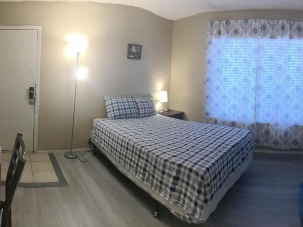 Independent bedroom with private bathroom#2 : photo 7 de la chambre chambre double avec salle de bains privative