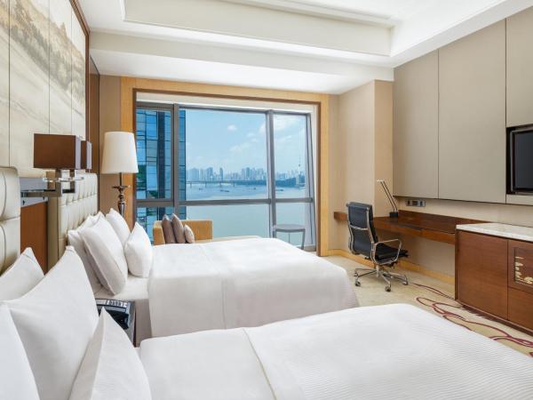 The Westin Wuhan Wuchang : photo 4 de la chambre club partial river view twin non-smoking with executive lounge access