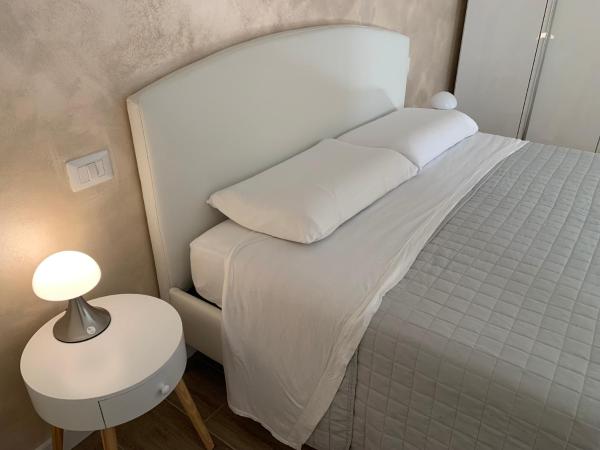 MARCANTONIO ROOM Ampia camera con bagno privato e self check in : photo 8 de la chambre chambre double avec salle de bains privative