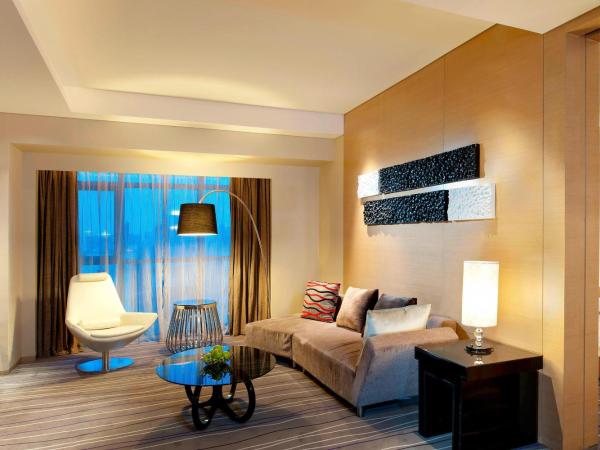 Le Méridien Qingdao : photo 3 de la chambre suite junior 1 chambre avec accès au salon club