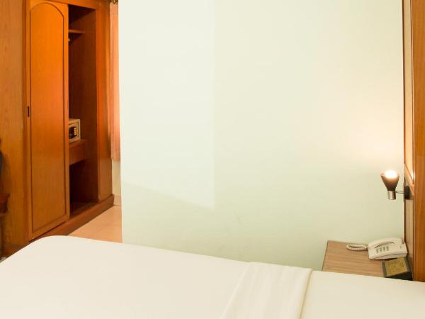 S Lodge Pattaya formally Sabai Lodge : photo 4 de la chambre chambre double standard