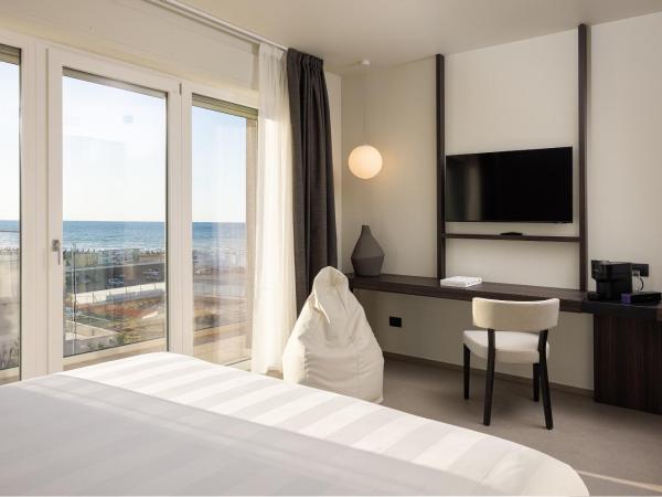 B21 Lifestyle Hotel : photo 4 de la chambre chambre double deluxe - vue sur mer