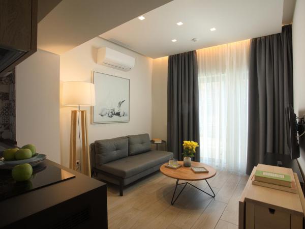 Hestia - Romvis 9 : photo 7 de la chambre appartement confort avec balcon