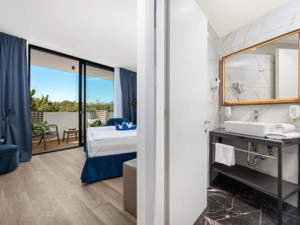 Del Mar Emotion Resort : photo 8 de la chambre chambre double standard avec balcon