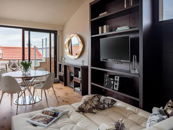 Repubblica Firenze Luxury Apartments | UNA Esperienze : photo 3 de la chambre hbergement dcloisonn avec terrasse prive - vue panoramique