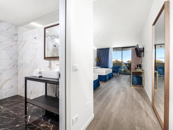 Del Mar Emotion Resort : photo 3 de la chambre superior quadruple room with balcony - pool side