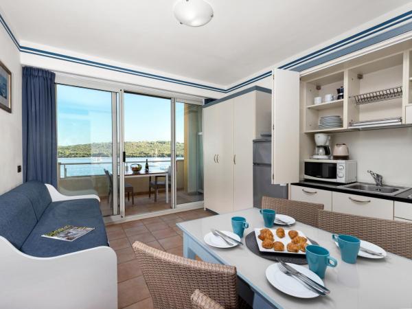 Resort del Mar : photo 2 de la chambre appartement 1 chambre avec balcon - vue sur mer (3 personnes)