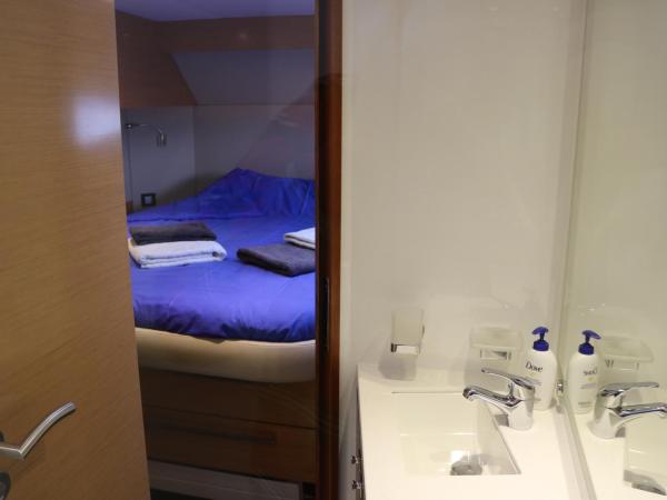 Floatinn Boat-BnB : photo 4 de la chambre chambre double – vue sur lac