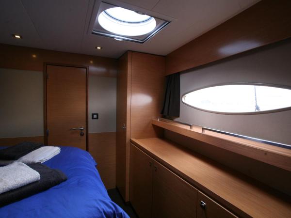 Floatinn Boat-BnB : photo 4 de la chambre chambre double – vue sur lac