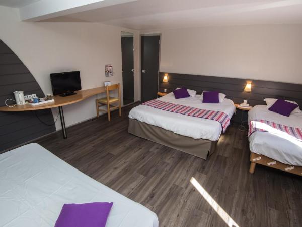 Kyriad Orthez : photo 2 de la chambre - 1 lit double + 1 lit simple