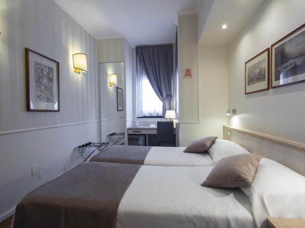 Hotel Flora : photo 5 de la chambre chambre lits jumeaux