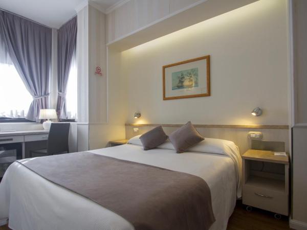 Hotel Flora : photo 5 de la chambre chambre double