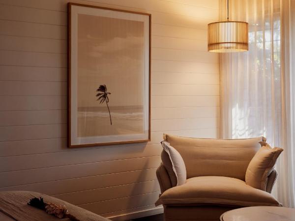 28 Degrees Byron Bay - Adults Only : photo 1 de la chambre chambre lit king-size avec petite piscine privée chauffée