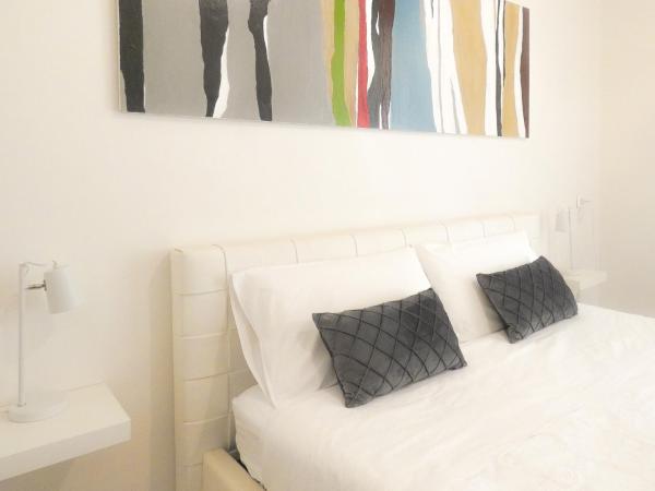 Corte Melone room rental : photo 5 de la chambre chambre double avec balcon