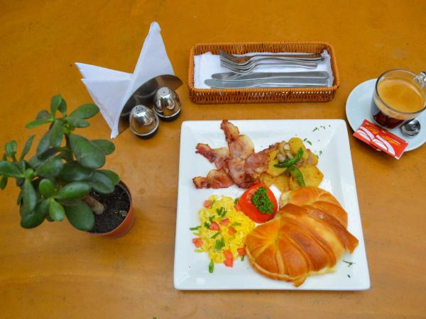 Thamel Grand Hotel : photo 9 de la chambre chambre deluxe double ou lits jumeaux