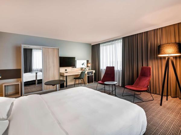 Park Inn by Radisson Krakow : photo 4 de la chambre suite junior