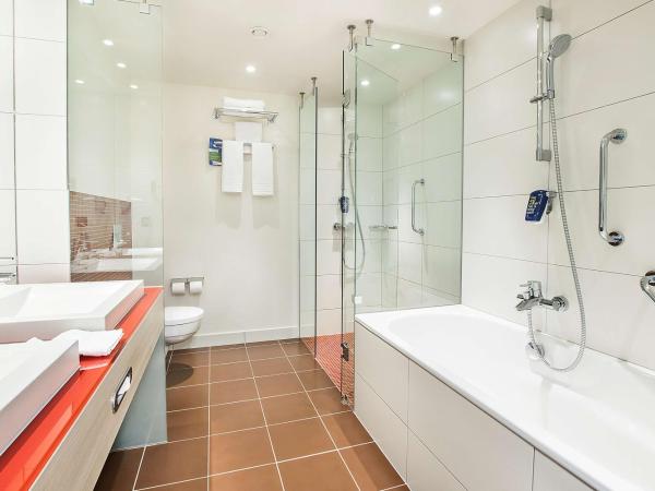 Park Inn by Radisson Krakow : photo 6 de la chambre suite junior