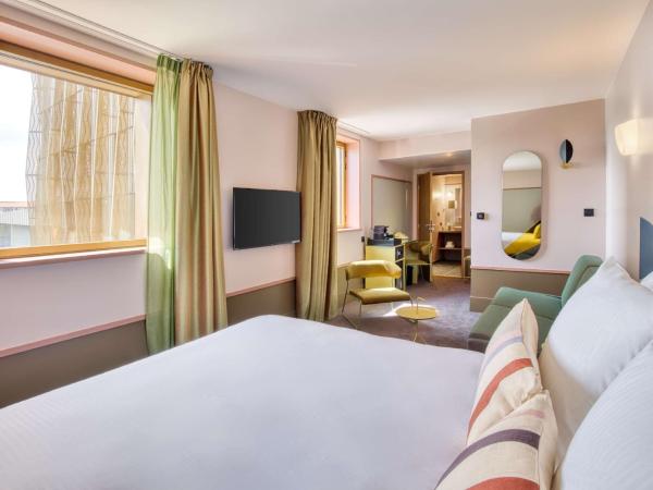 Hôtel Aiden by Best Western Clermont-Ferrand - Le Magnetic : photo 4 de la chambre suite junior lit queen-size
