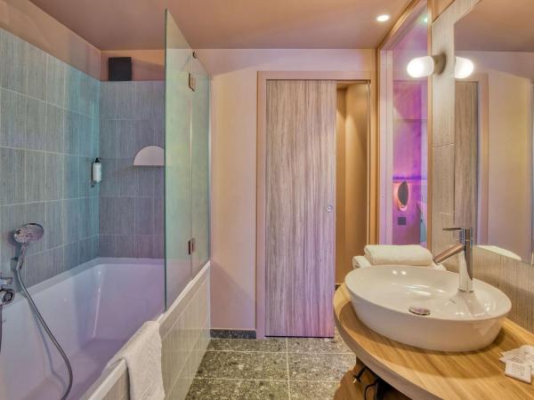 Aiden by Best Western Clermont-Ferrand Hotel & Spa : photo 3 de la chambre suite junior lit queen-size