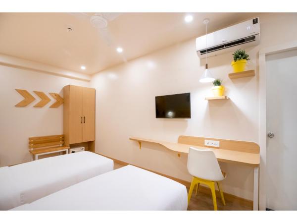 Bloom Hotel - HSR Club : photo 2 de la chambre chambre lits jumeaux standard