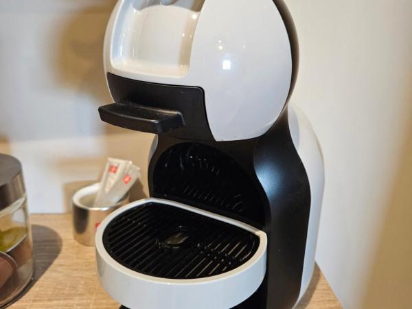 Au Nid des Champs, Agréable chambre d'hôtes, proche de Chartres : photo 2 de la chambre chambre familiale - vue sur jardin