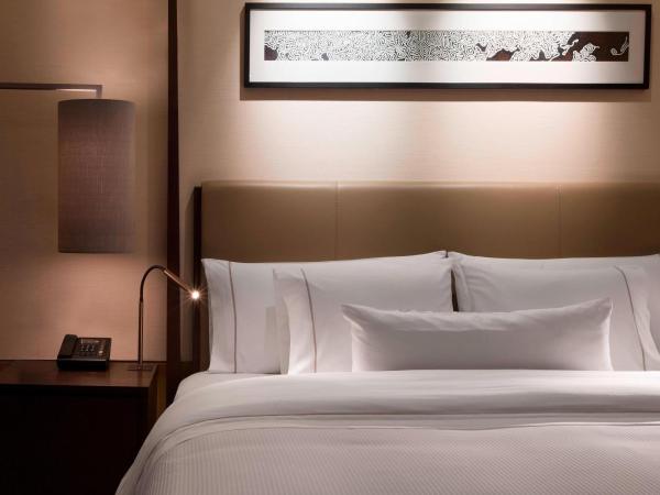 The Westin Ningbo : photo 3 de la chambre chambre lit king-size westin - vue sur ville
