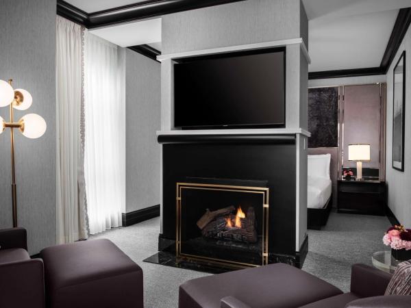 Waldorf Astoria Chicago : photo 7 de la chambre two-bedroom king suite with two fireplaces