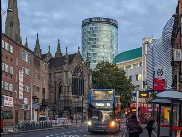 Cityscape Apartment in Birmingham with Self Checkin : photo 8 de la chambre appartement avec terrasse