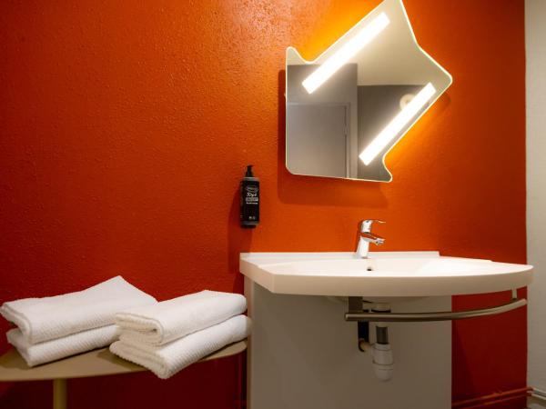 ibis budget Besançon Centre Gare : photo 2 de la chambre chambre lits jumeaux