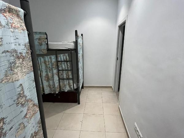 Hostel A2C : photo 5 de la chambre lit dans dortoir mixte de 4 lits