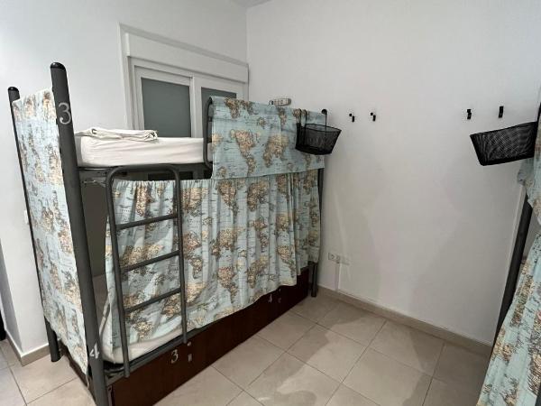 Hostel A2C : photo 7 de la chambre lit dans dortoir mixte de 4 lits