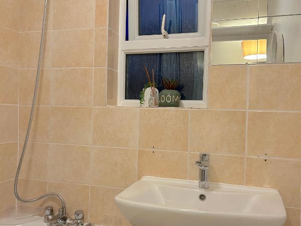 Blue Poppy : photo 4 de la chambre chambre double standard avec salle de bains commune