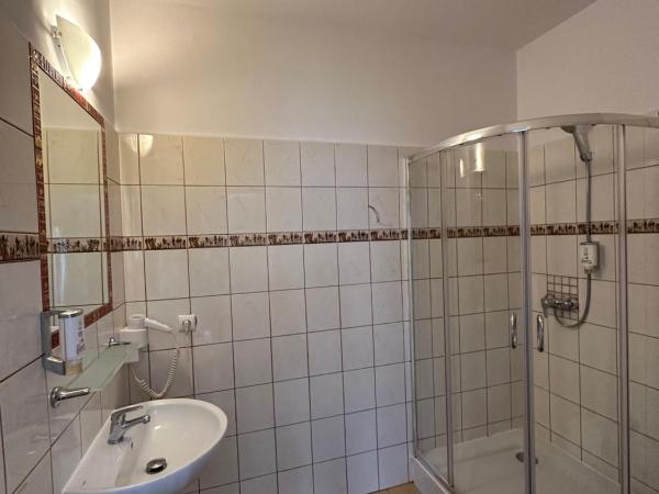 Lezzet Hotel & Turkish Restaurant : photo 4 de la chambre chambre double ou lits jumeaux standard