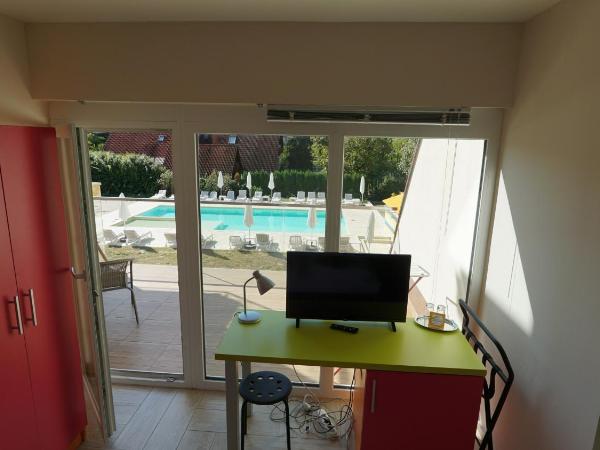 Colors Holiday Hotel : photo 6 de la chambre chambre double - vue sur piscine