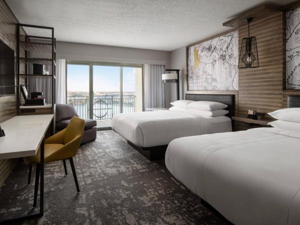 Marriott Indianapolis North : photo 1 de la chambre chambre avec 2 lits queen-size et balcon - vue sur lac