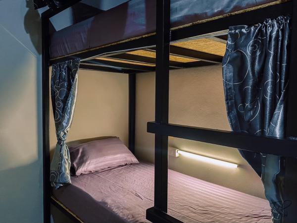 107 Hostel (One-O-Seven Hostel) : photo 7 de la chambre lit dans dortoir pour femmes de 4 lits