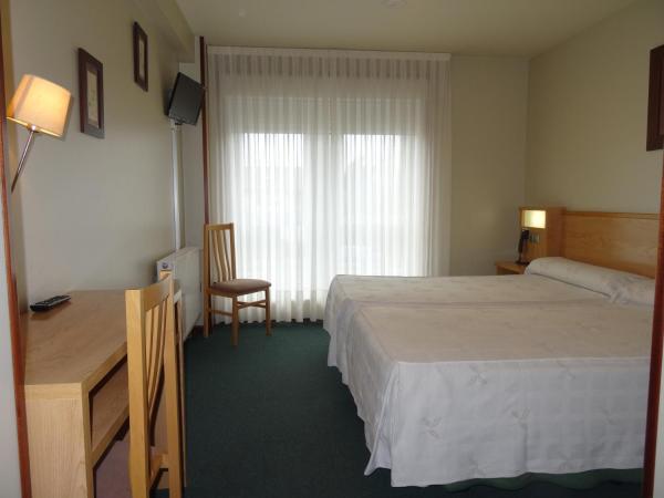 Hotel Akelarre : photo 4 de la chambre chambre double