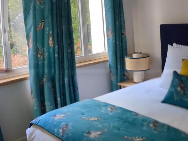 Villa Eliane - parking privé : photo 3 de la chambre suite deluxe avec lit king-size