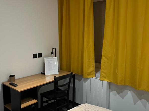 Les AGRIATES : photo 3 de la chambre chambre double avec salle de bains privative