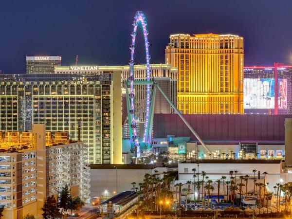 Lucky Gem Penthouse & Luxury Suites at Signature Resort, Strip View 509 : photo 3 de la chambre suite - vue sur ville