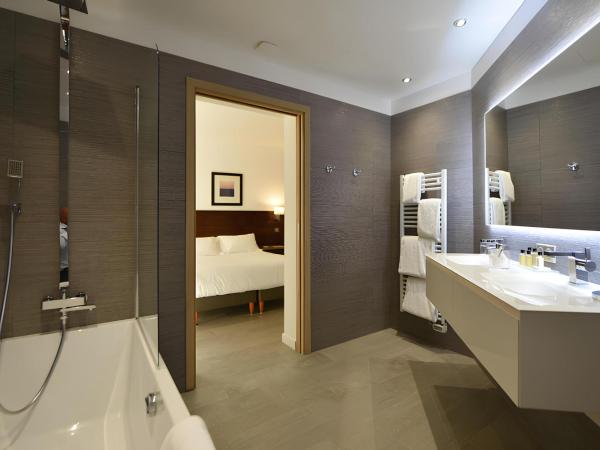 Hôtel La Roya : photo 3 de la chambre chambre double - vue sur montagne