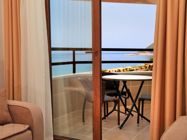 Yeniacun Apart Hotel : photo 3 de la chambre appartement 2 chambres avec balcon